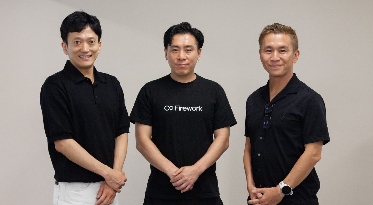左から、STORES 株式会社 執行役員 ビジネスグロース部門長 内田 皓大 氏／Firework Japan株式会社 Sr.Marketing Manager 大里 紀雄 氏／株式会社ウェブライフ 代表取締役 山岡 義正