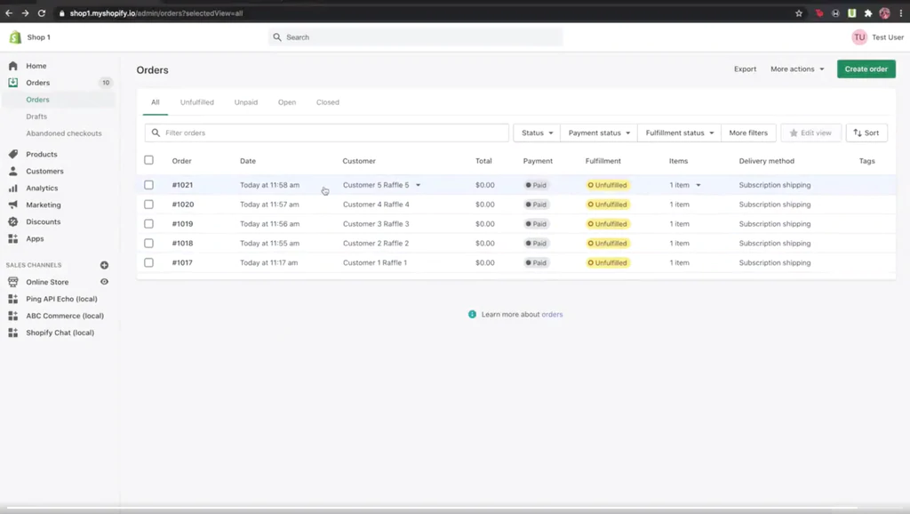 抽選対象者のカード情報は管理画面から確認できる